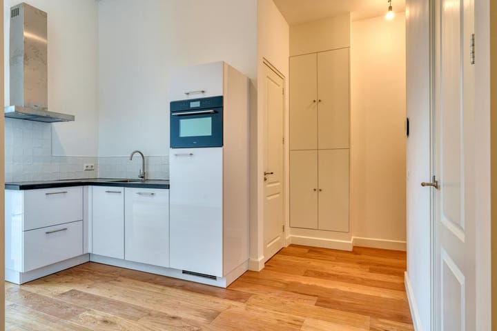 Foto 3 van Bemuurde Weerd O.Z. 28-A