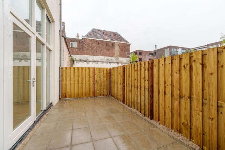 Foto 12 van Bemuurde Weerd O.Z. 28-A