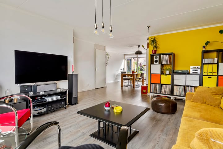 Foto 7 van Ranonkel 16