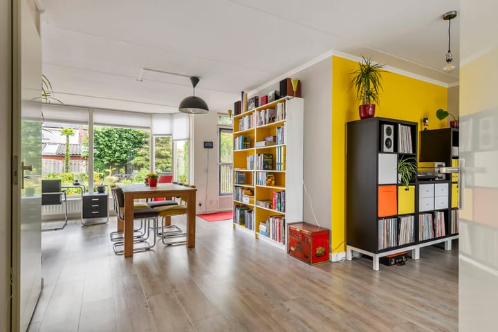 Foto 8 van Ranonkel 16