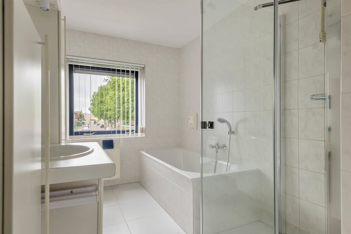 Foto 24 van Ranonkel 16