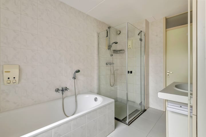 Foto 25 van Ranonkel 16