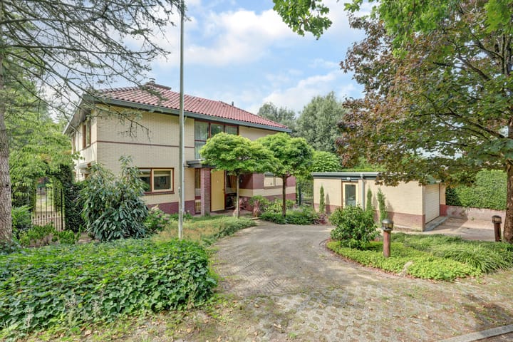 Photo 1 of Josuëlaan 4