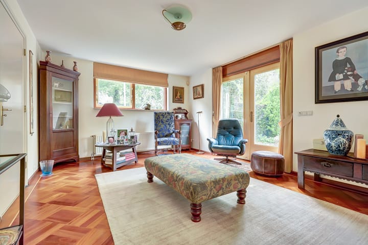 Photo 5 of Josuëlaan 4