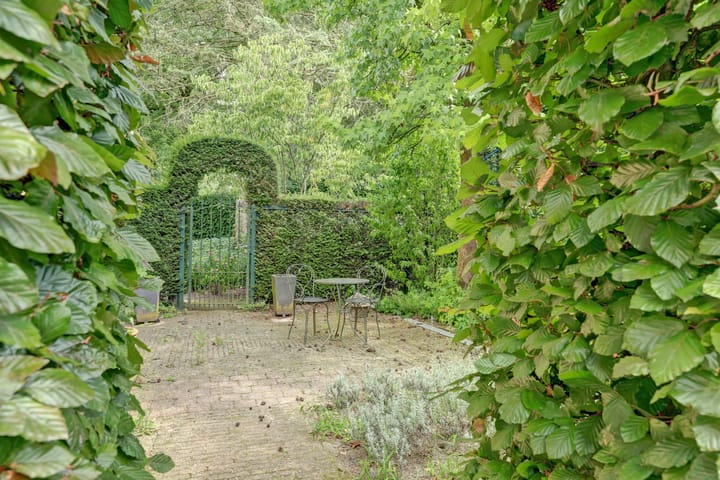 Photo 34 of Josuëlaan 4