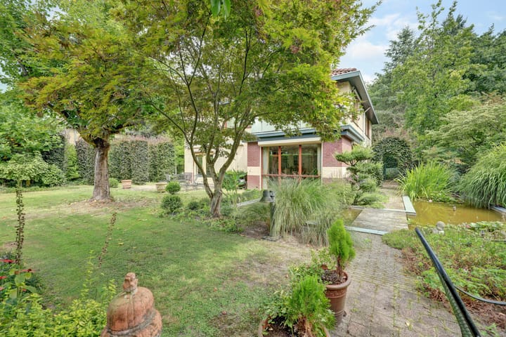 Photo 40 of Josuëlaan 4