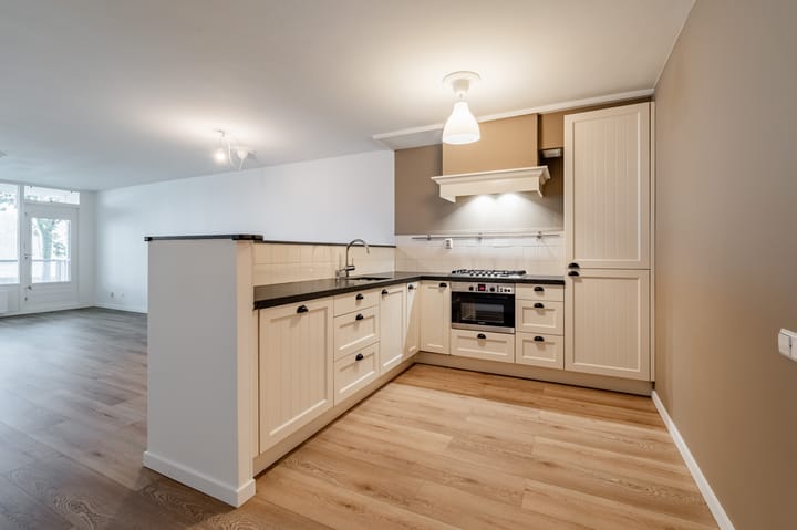 Photo 14 of Zeezigt 120