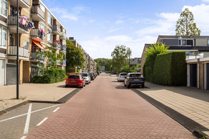 Photo 29 of Frans Halslaan 3-B