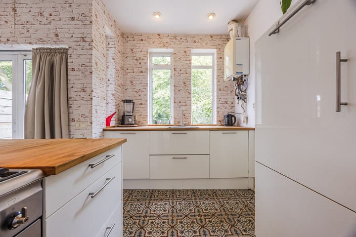 Foto 9 van Bredaseweg 241