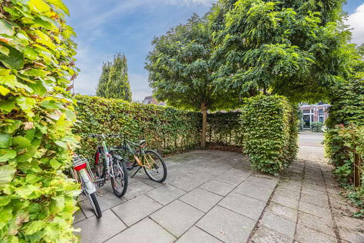 Foto 41 van Bredaseweg 241