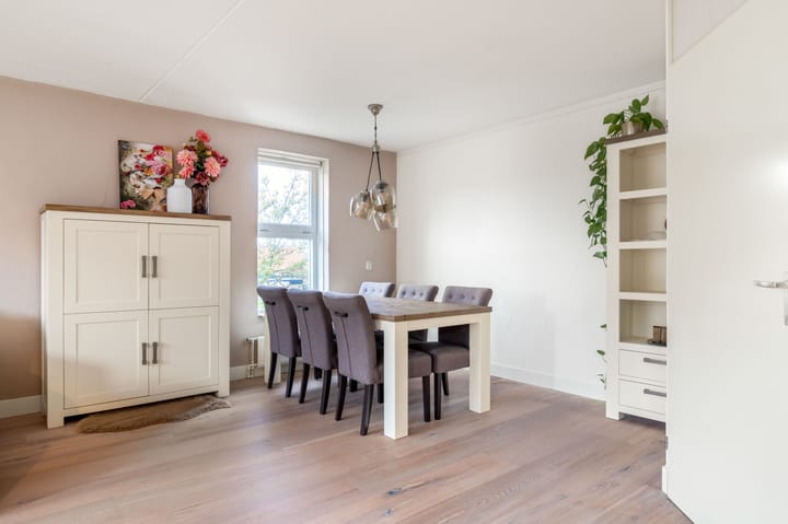 Foto 10 van Marga Klompélaan 3