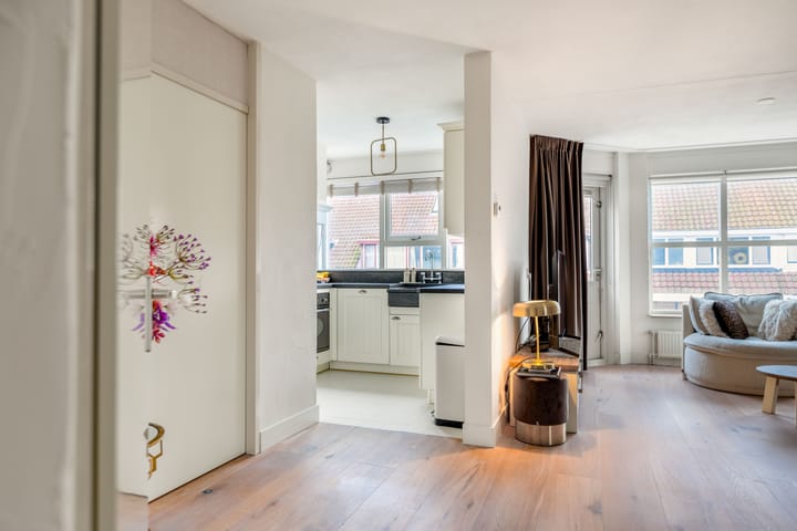 Foto 11 van Marga Klompélaan 3