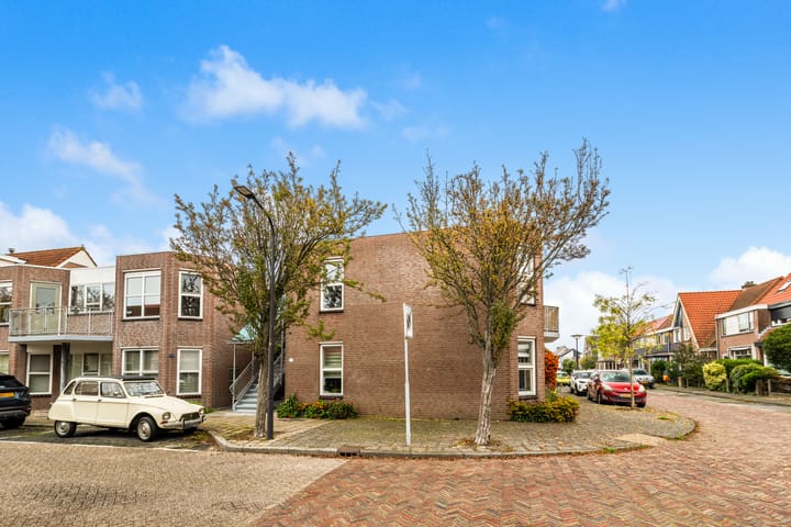 Foto 26 van Marga Klompélaan 3