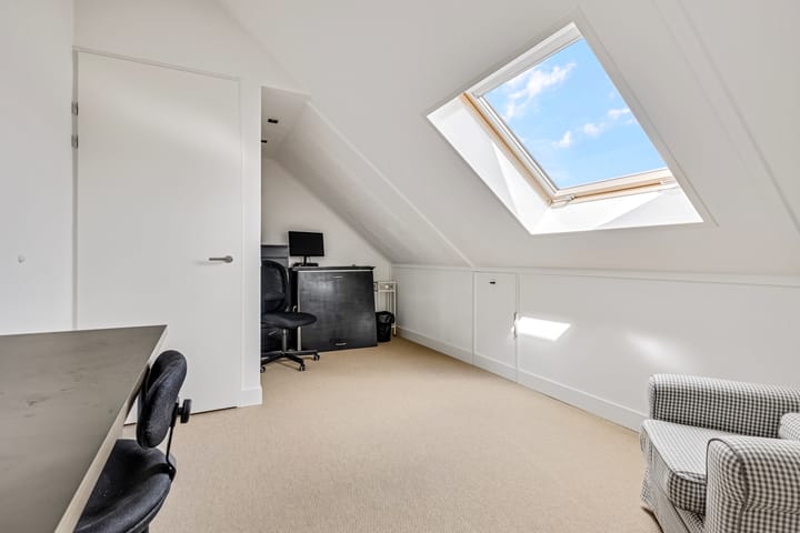 Foto 35 van Burgemeester R Tjalmastraat 1