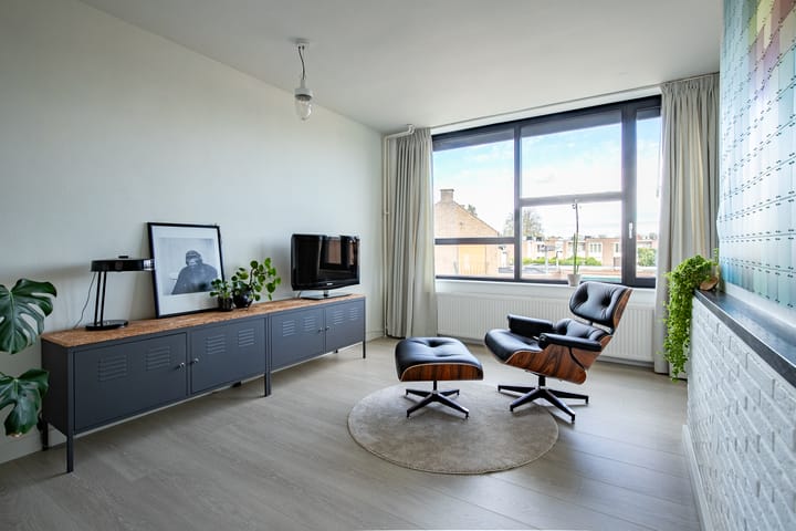 Foto 16 van Burg. Beckersstraat 13