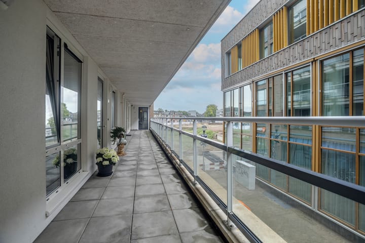 Foto 5 van Koningsplein 305