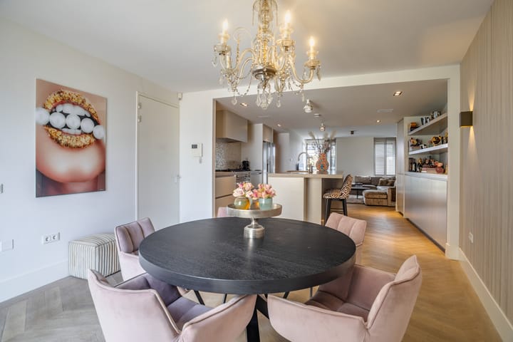 Foto 10 van Koningsplein 305