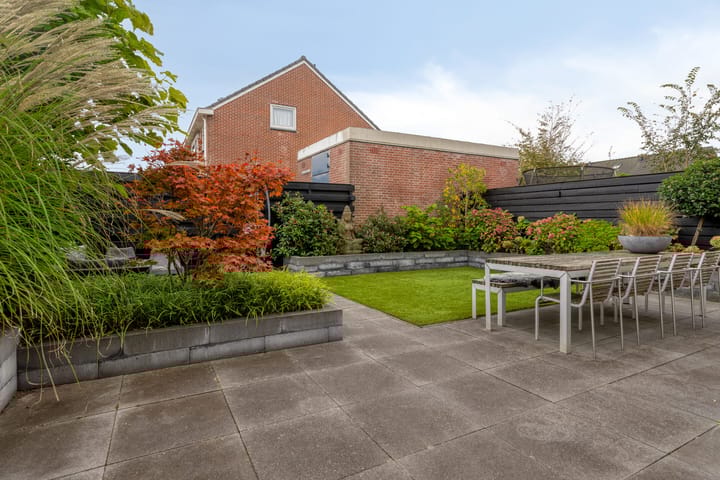 Foto 25 van Koningin Sophiastraat 1