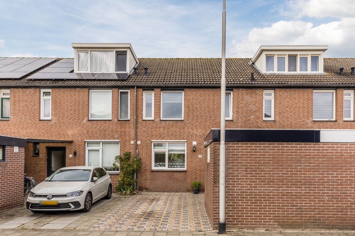 Photo 1 of Boxmeerstraat 111