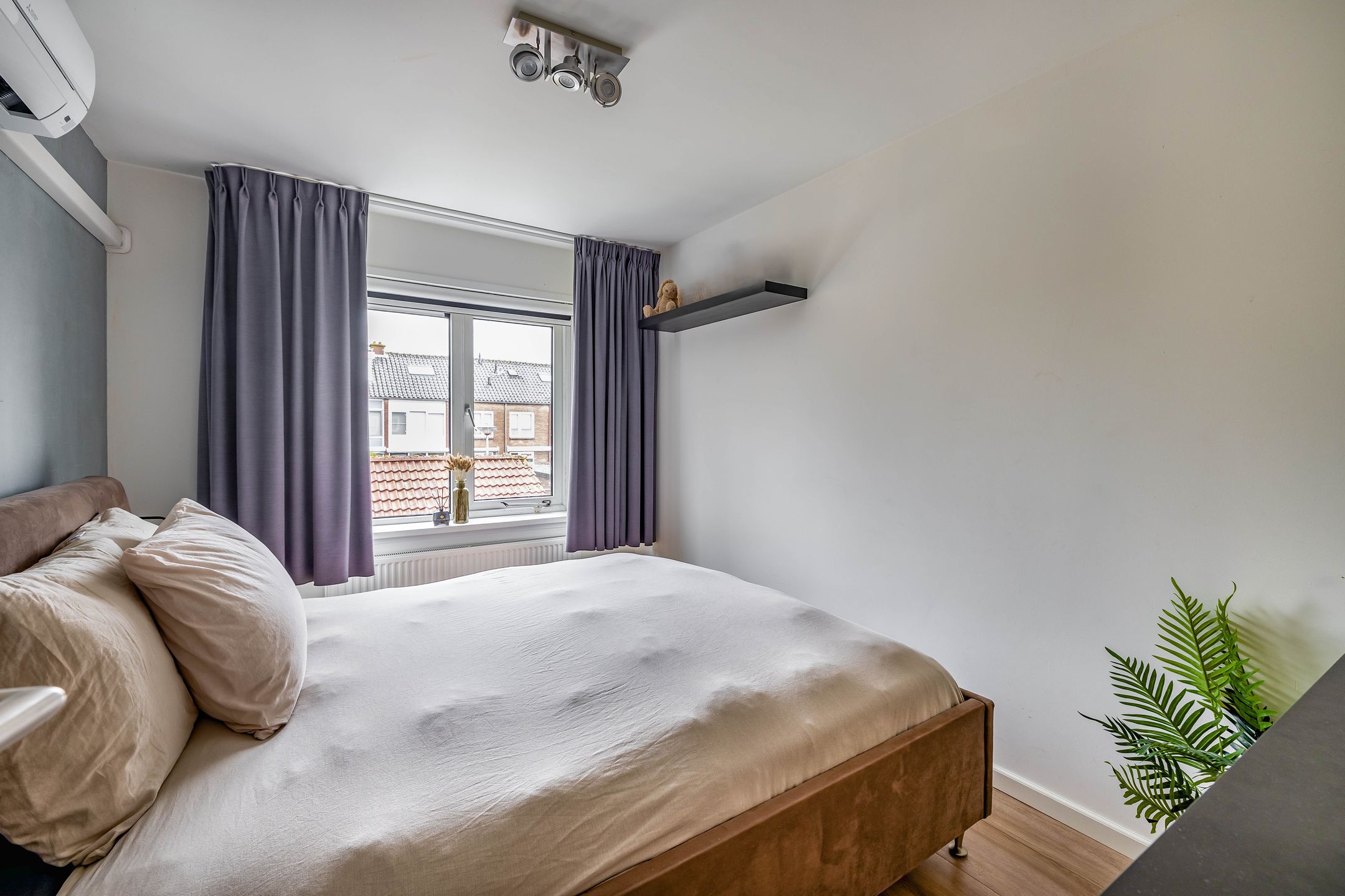 Photo 15 of Burgemeester Klinkhamerweg 48