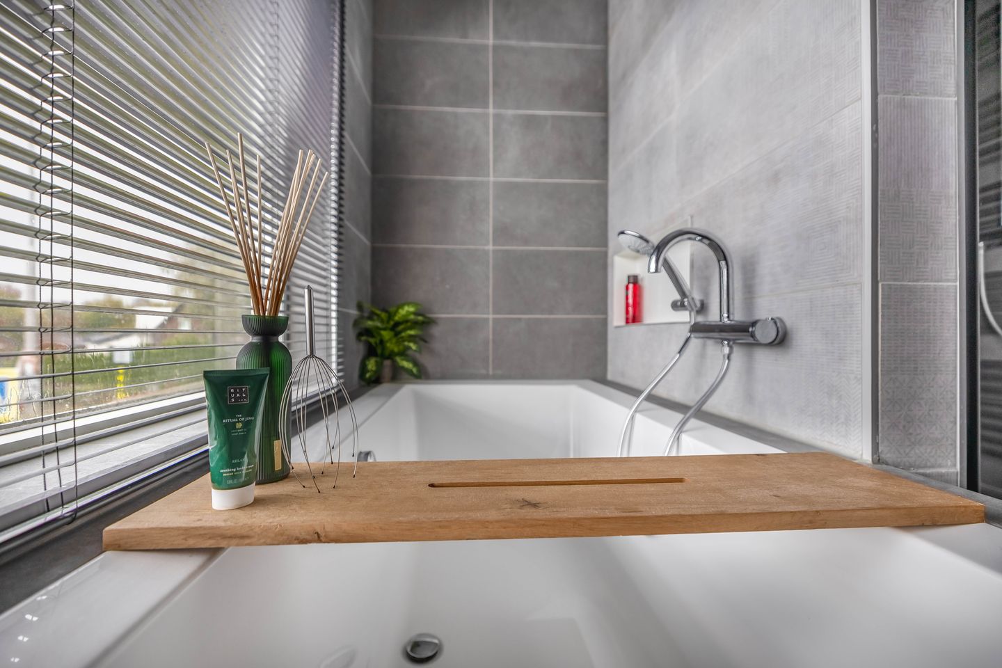 Photo 20 of Burgemeester Klinkhamerweg 48