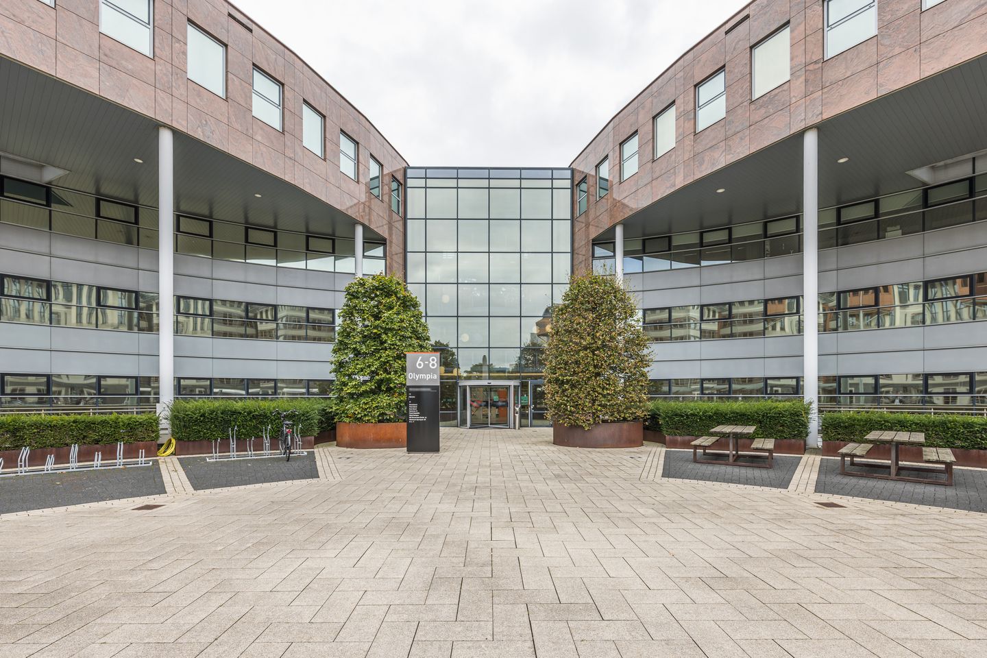 View photo 1 of Olympia 6-8