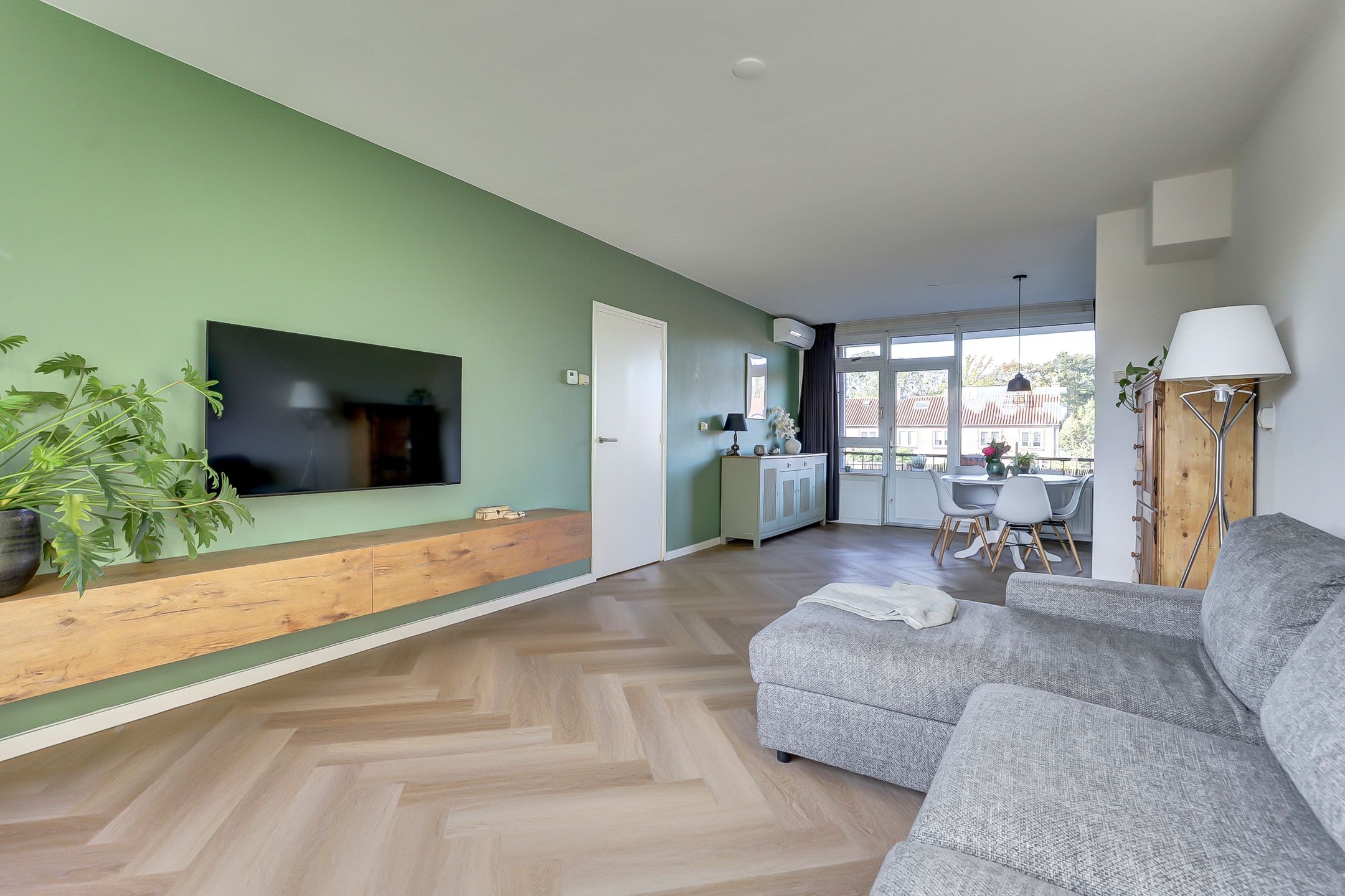 Foto 12 van Meridiaan 18-B