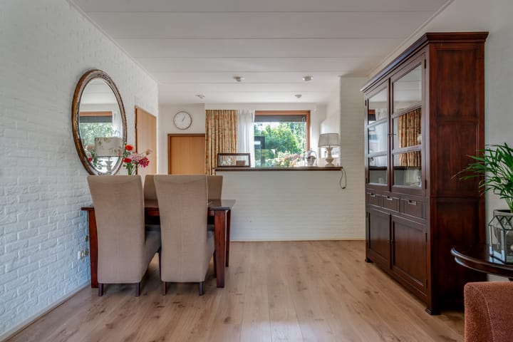 Foto 12 van Bisschop Willebrandlaan 83