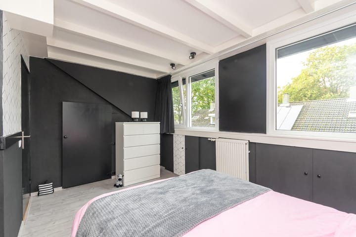 Foto 35 van Leeuweriklaan 104