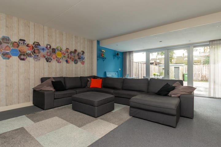 Foto 10 van Leeuweriklaan 104