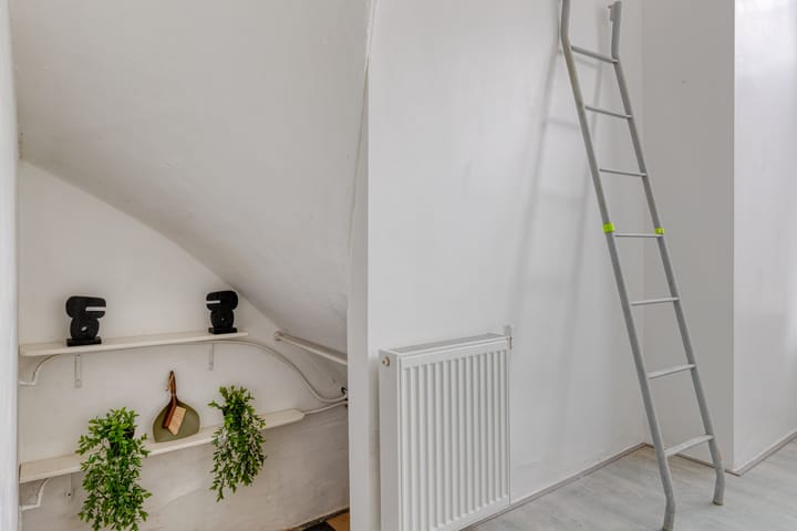 Foto 15 van Julianalaan 2-B