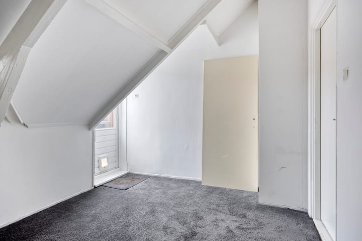 Photo 20 of Oranjestraat 15-A