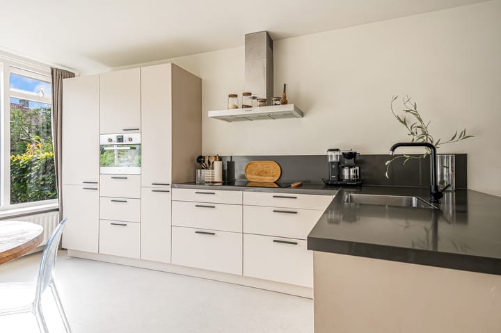 Photo 9 of Dr. Kuyperlaan 40