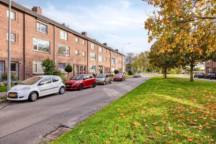 Foto 1 van Peter Huyssenslaan 36