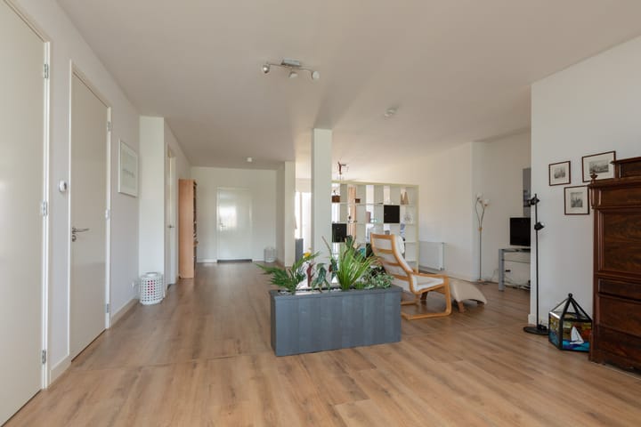 Foto 11 van Iewâl 16-002