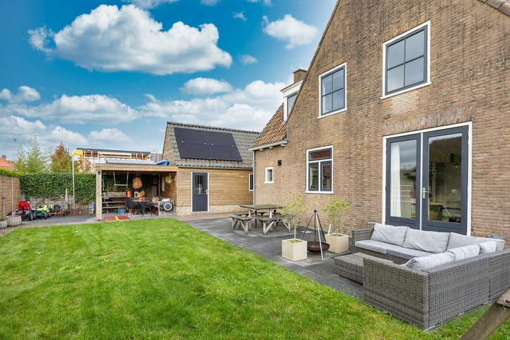 Photo 39 of Tsjerkebuorren 48