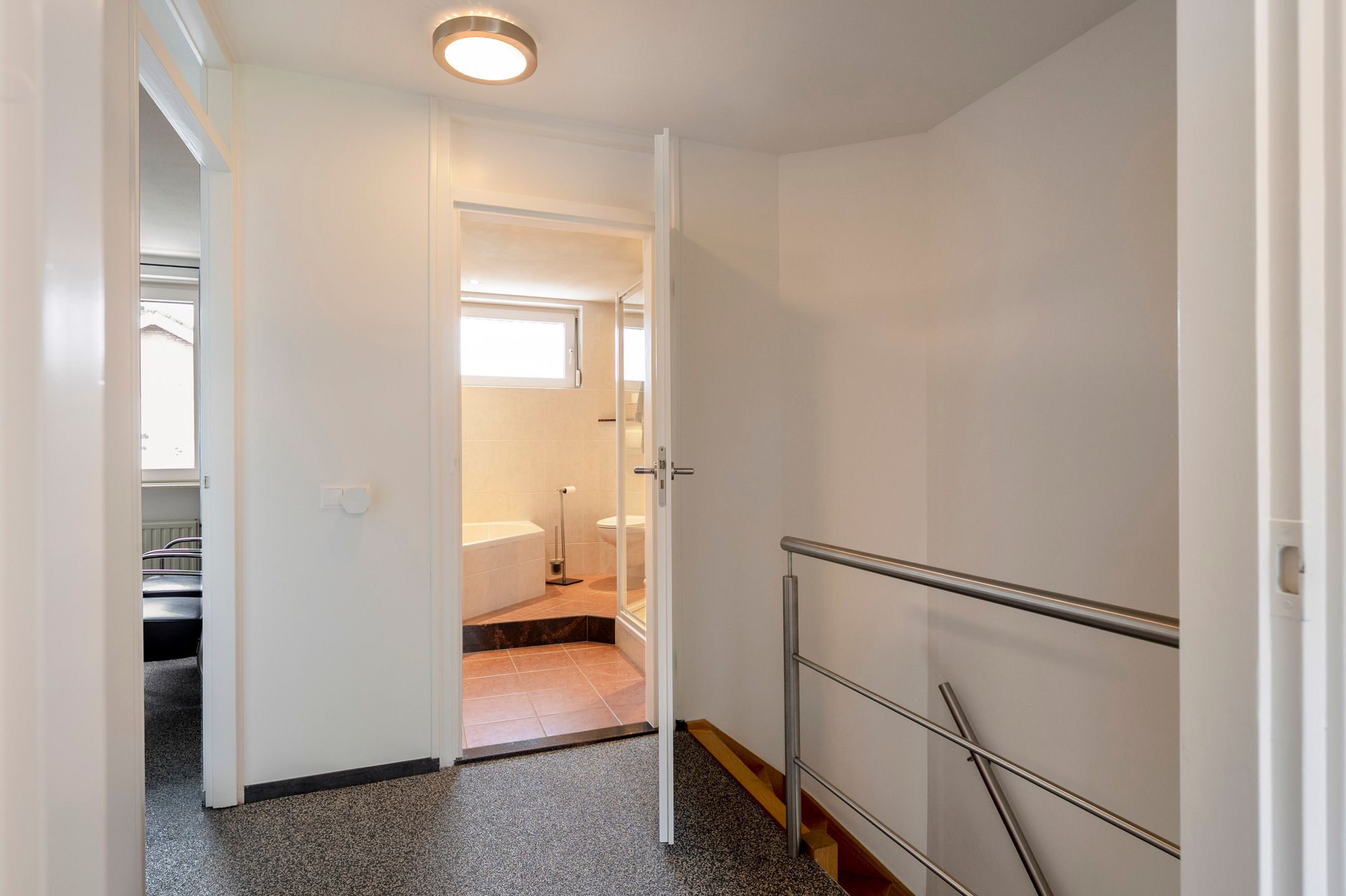 Photo 33 of Hemelsley 262