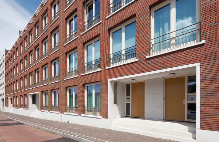 Photo 2 of Buitenom 180