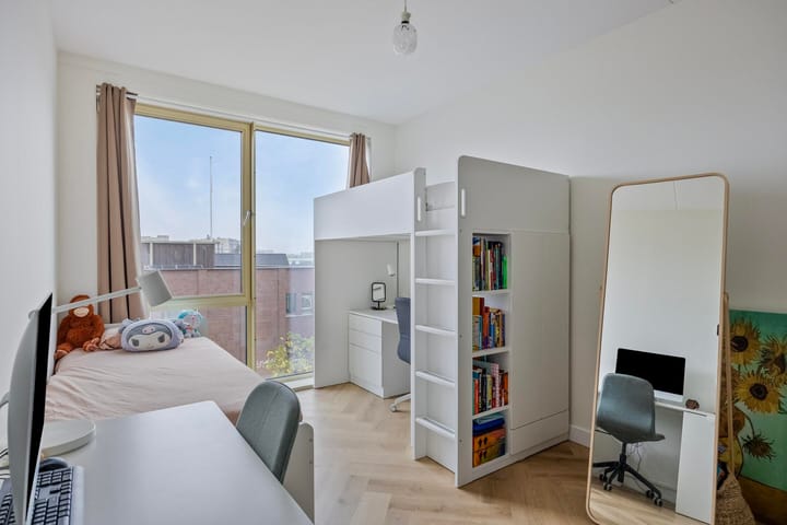 Foto 21 van Madridstraat 90-G