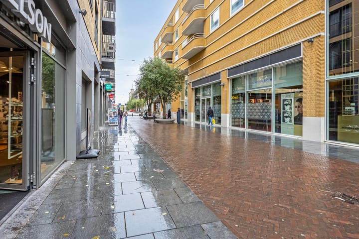 Foto 27 van Madridstraat 90-G