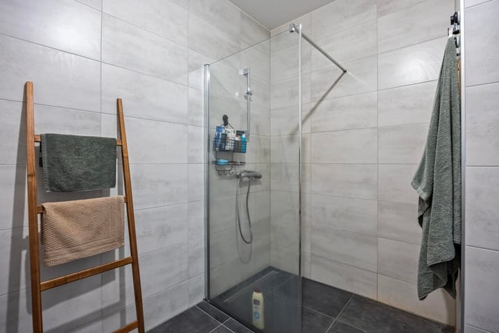 Foto 19 van Madridstraat 90-G