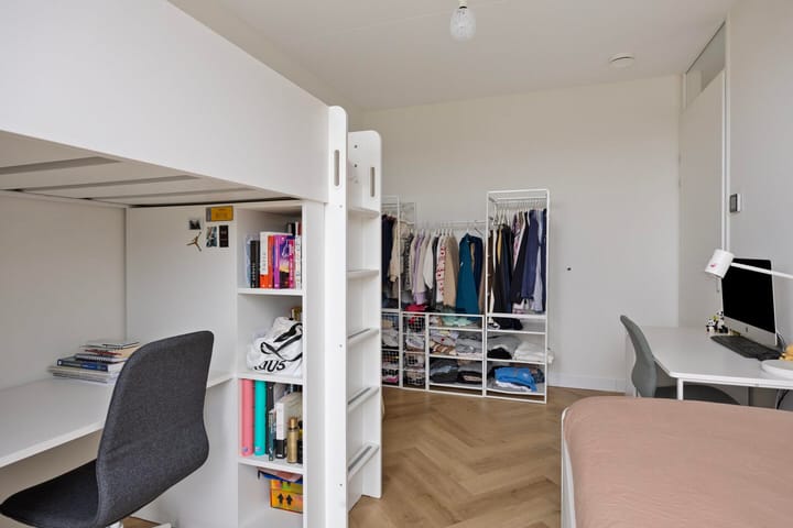 Foto 23 van Madridstraat 90-G