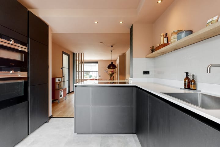 Foto 14 van Middenweg 28