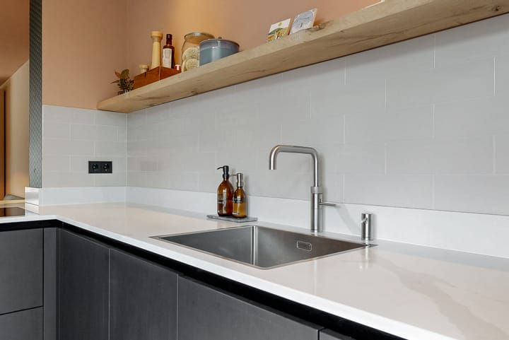 Foto 15 van Middenweg 28