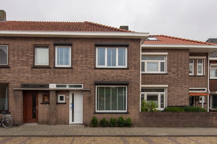 Simon van der Stelstraat 8
