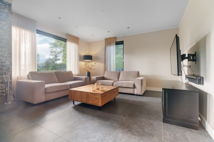 Photo 20 of Bovensteweg 42