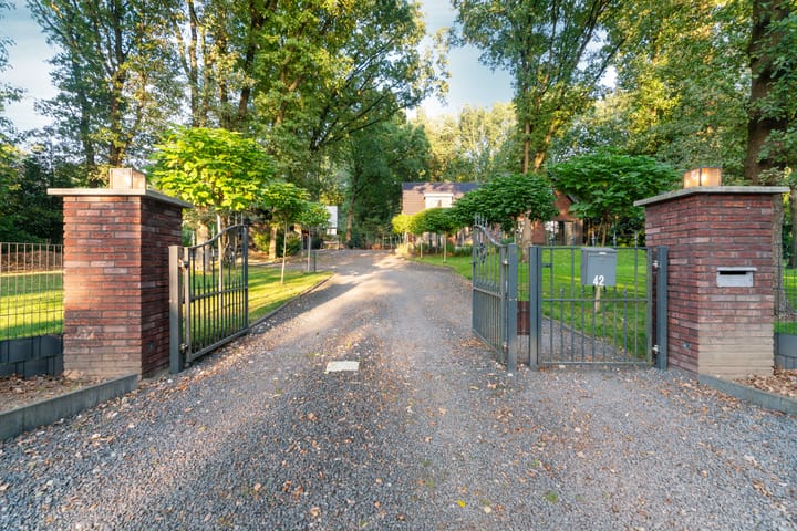 Photo 75 of Bovensteweg 42