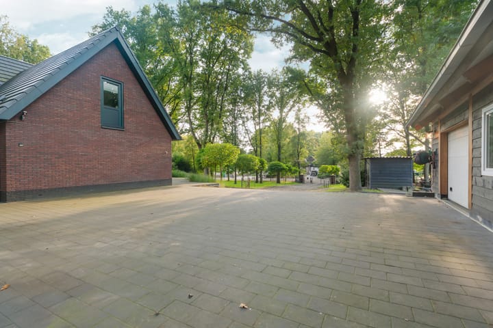 Photo 86 of Bovensteweg 42