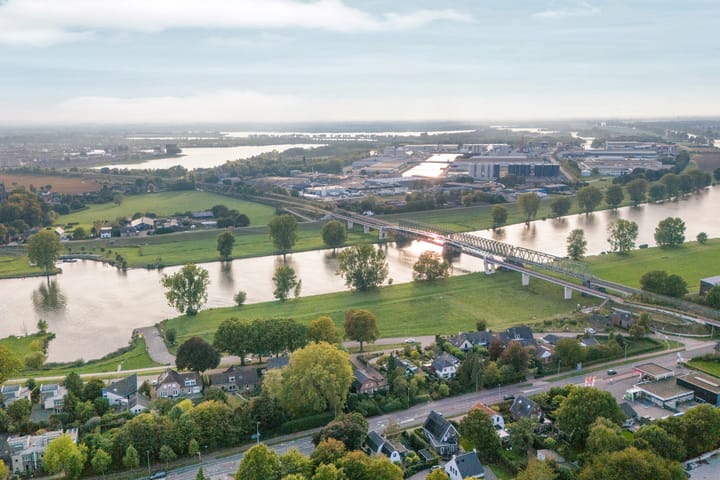 Photo 109 of Bovensteweg 42