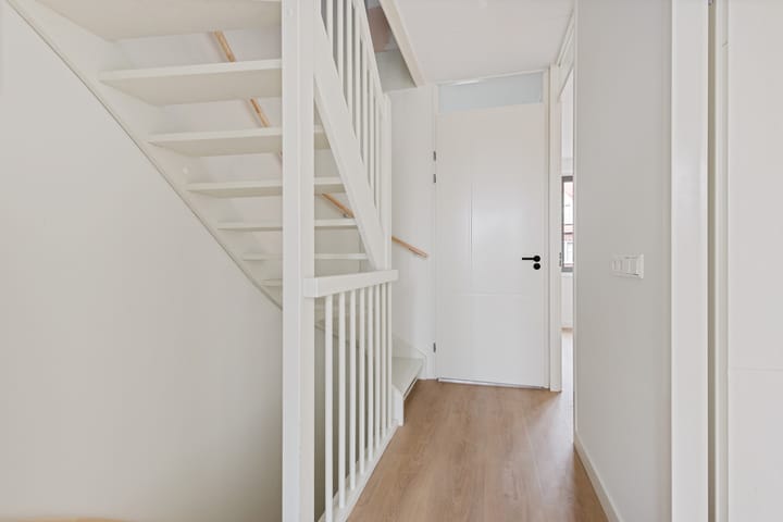 Foto 14 van Mahoniehout 85